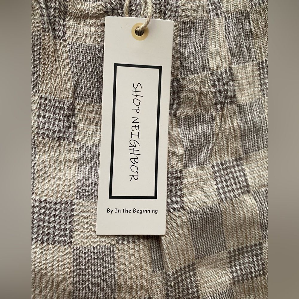 Shop neighbor jumpsuit white and gray straps and neckline on the back NEW - Picture 8 of 8